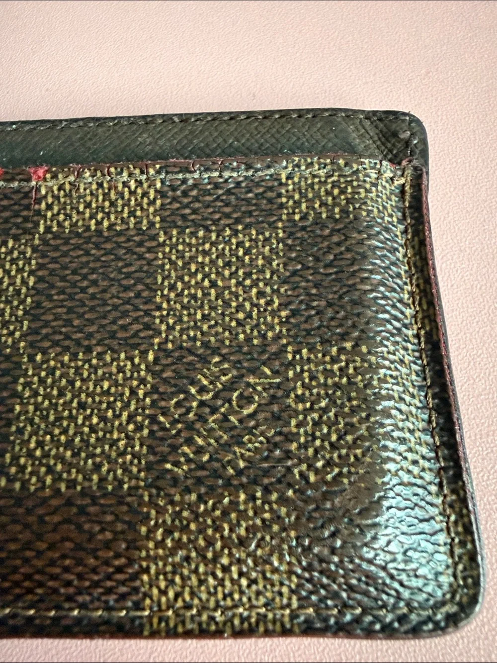 Louis Vuitton compact louis